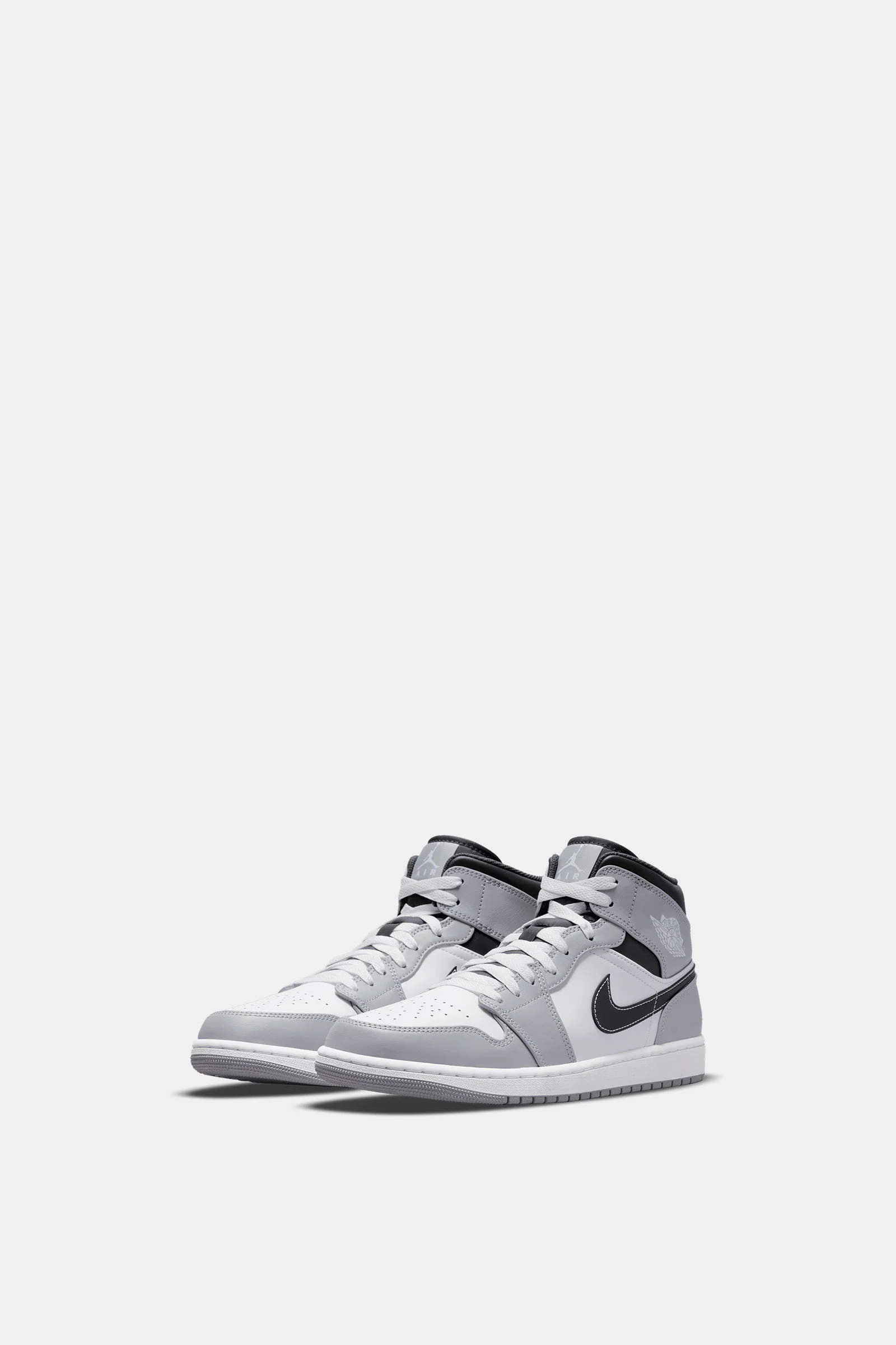 Air Jordan 1 Mid - Image 2