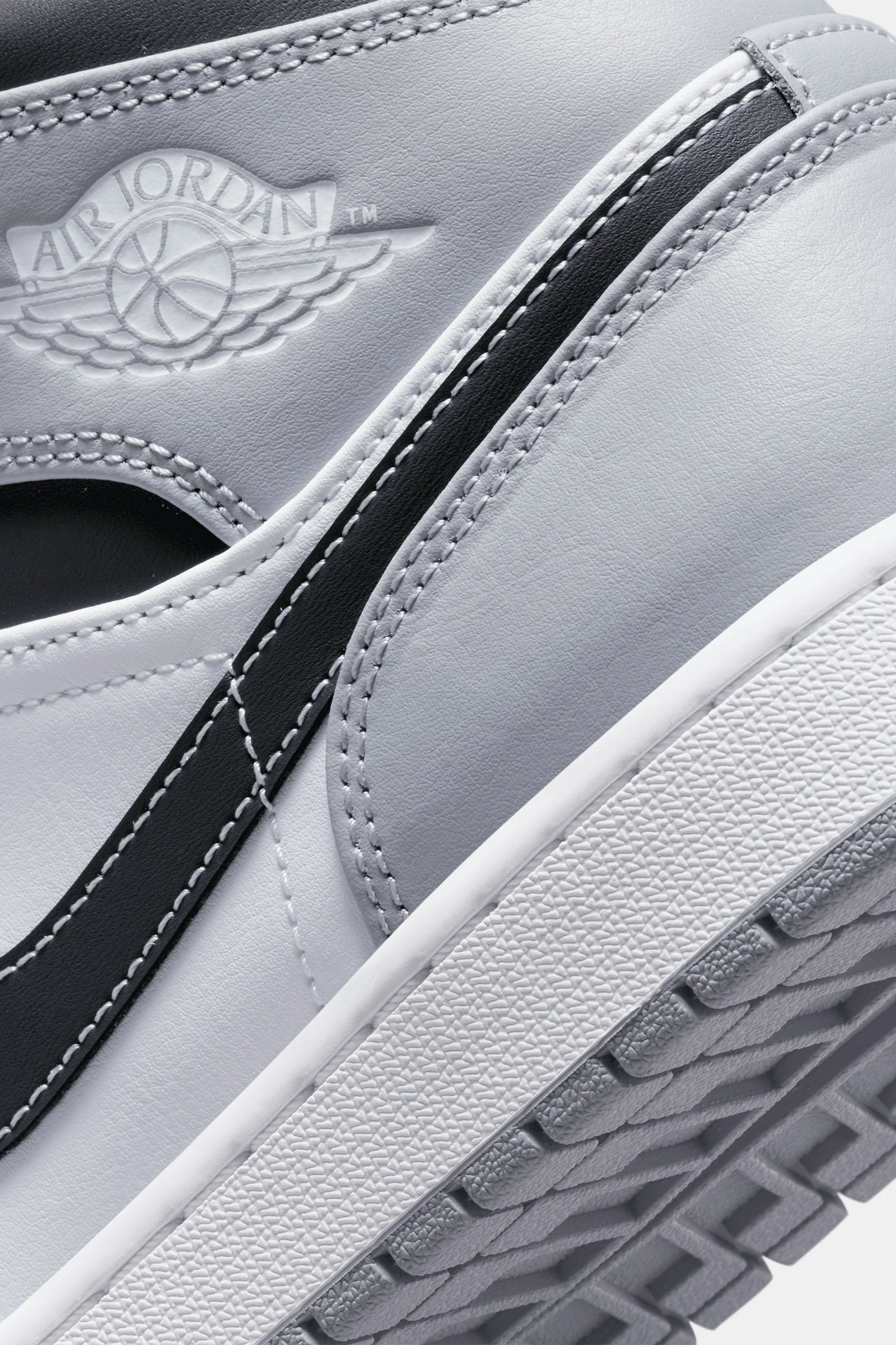 Air Jordan 1 Mid - Image 6