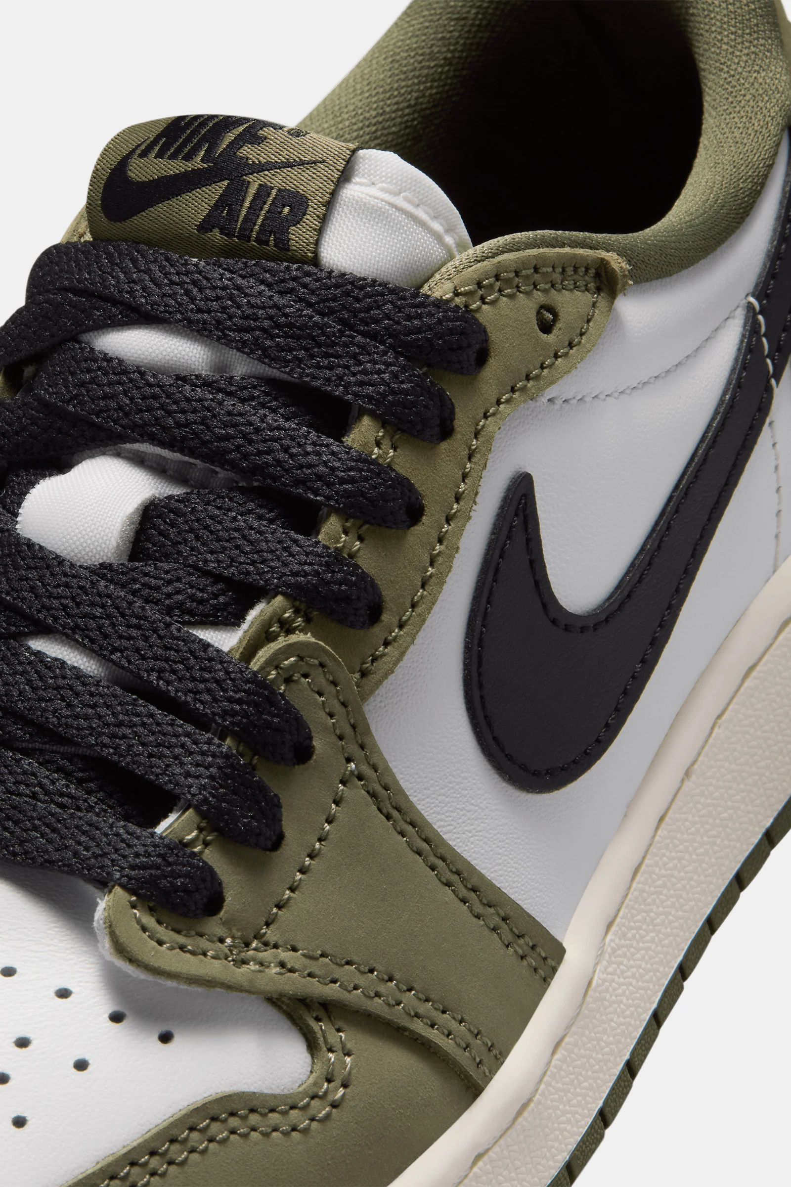 Air Jordan 1 Retro Low OG (GS) "Medium Olive" - Image 6