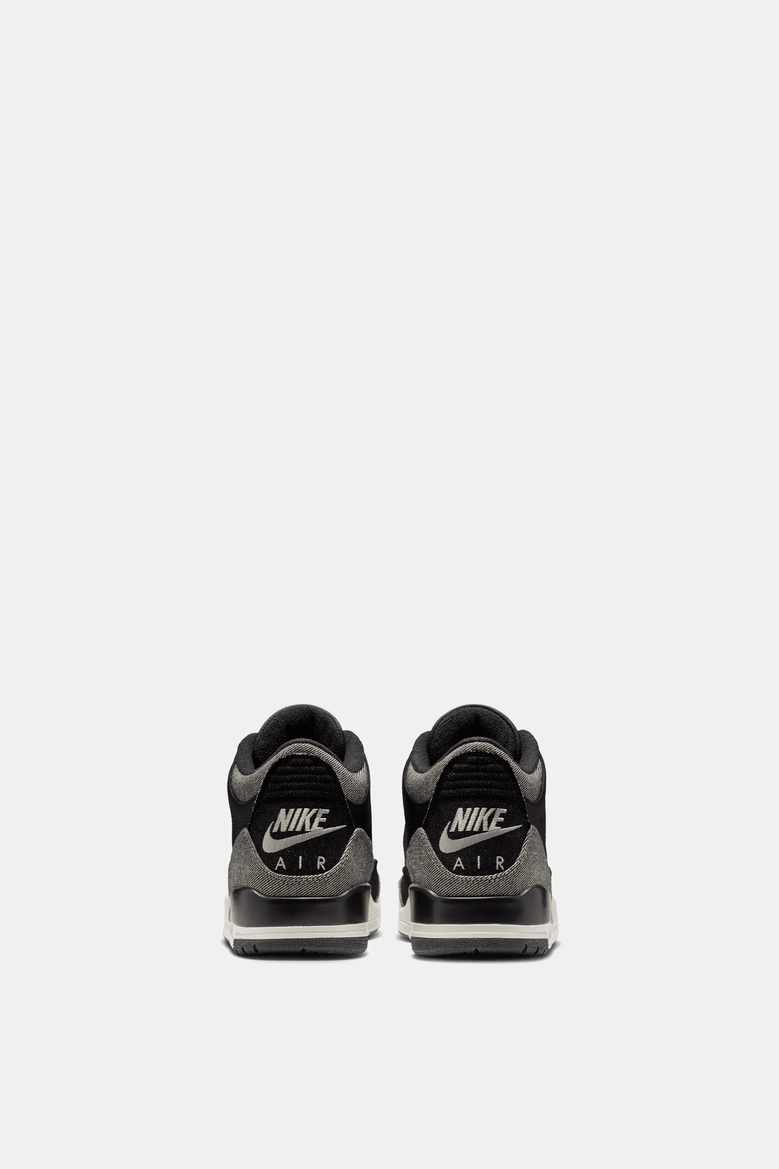 Air Jordan 3 x Levi's® "Black and White" - Image 3