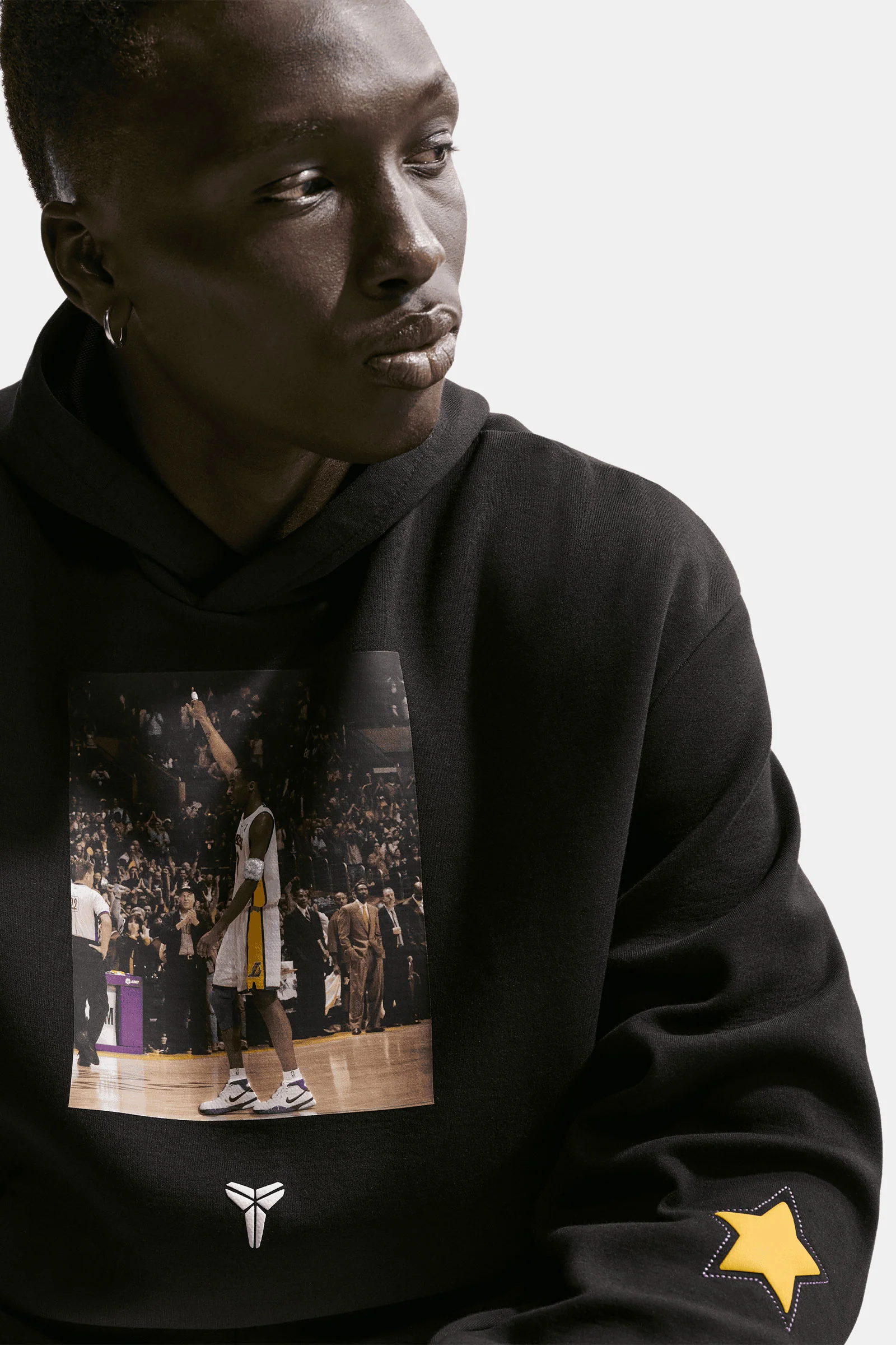 Kobe Men's Nike Dri-Fit 81 Pullover Hoodie - Image 2