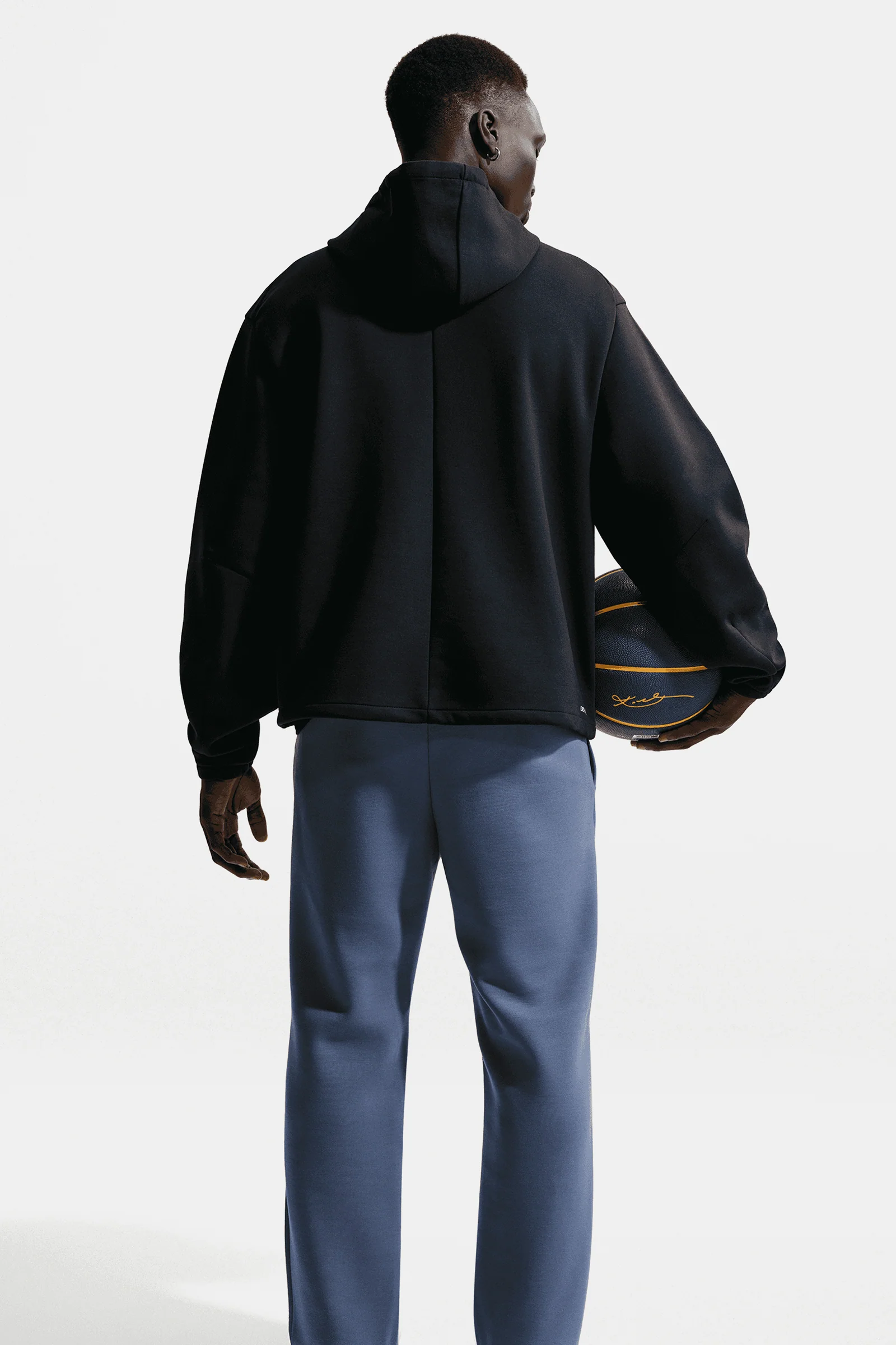 Kobe Men's SSNL2 SS26 Hoodie - Image 2