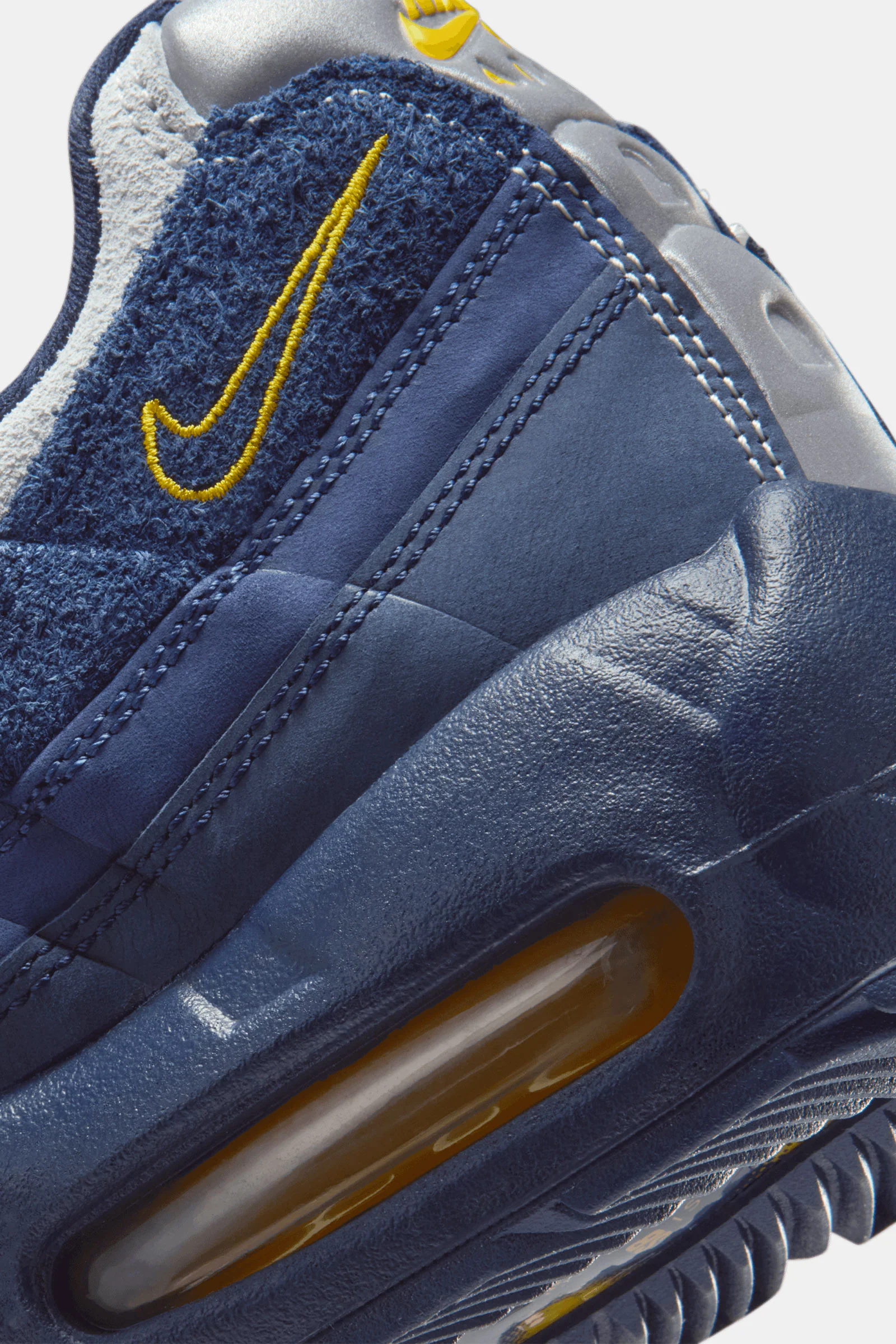 Nike SB Air Max 95 x Eric Koston "Obsidian and Speed Yellow" - Image 8