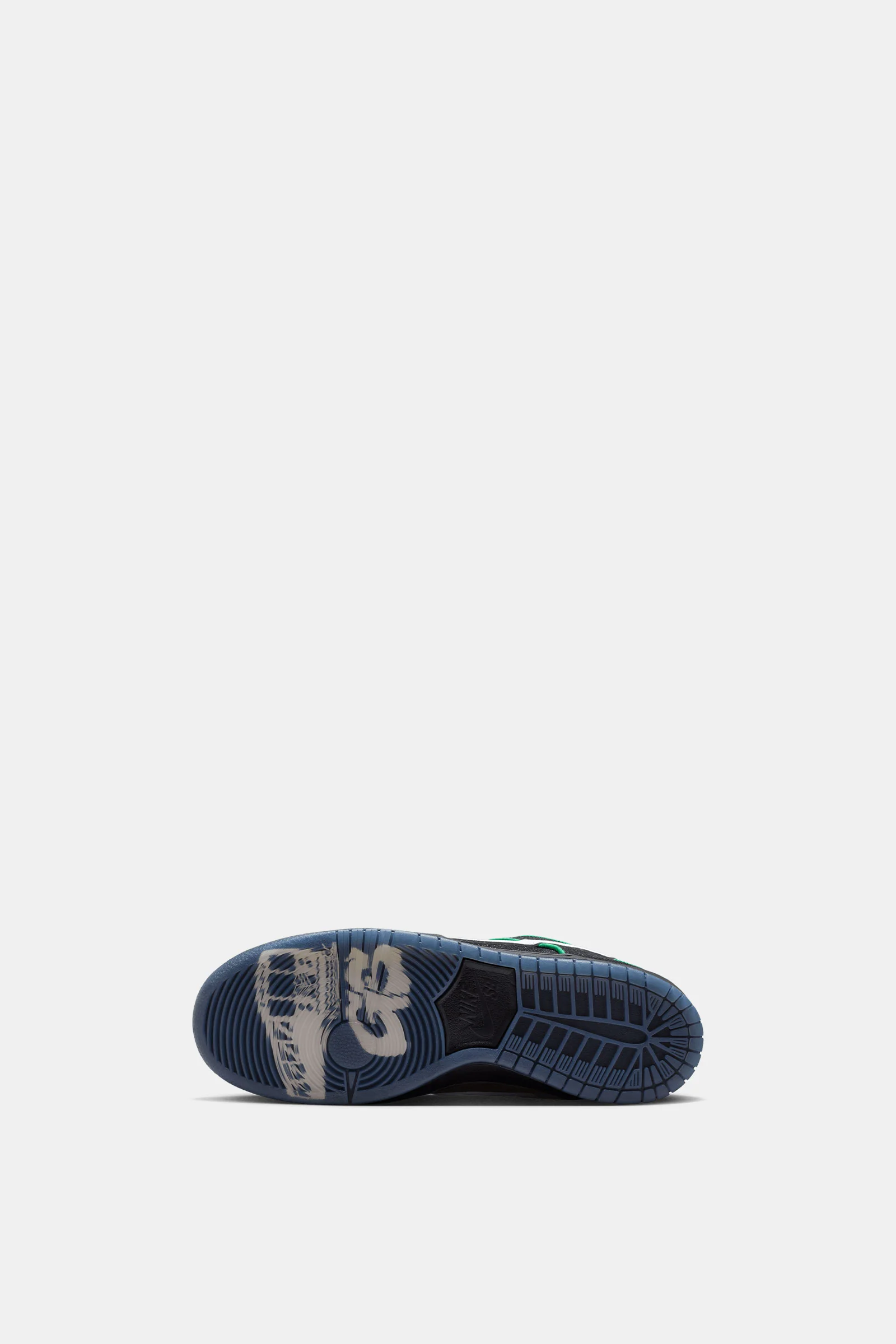 Nike SB Dunk Low Pro x Bronx Girls Skate - Image 5