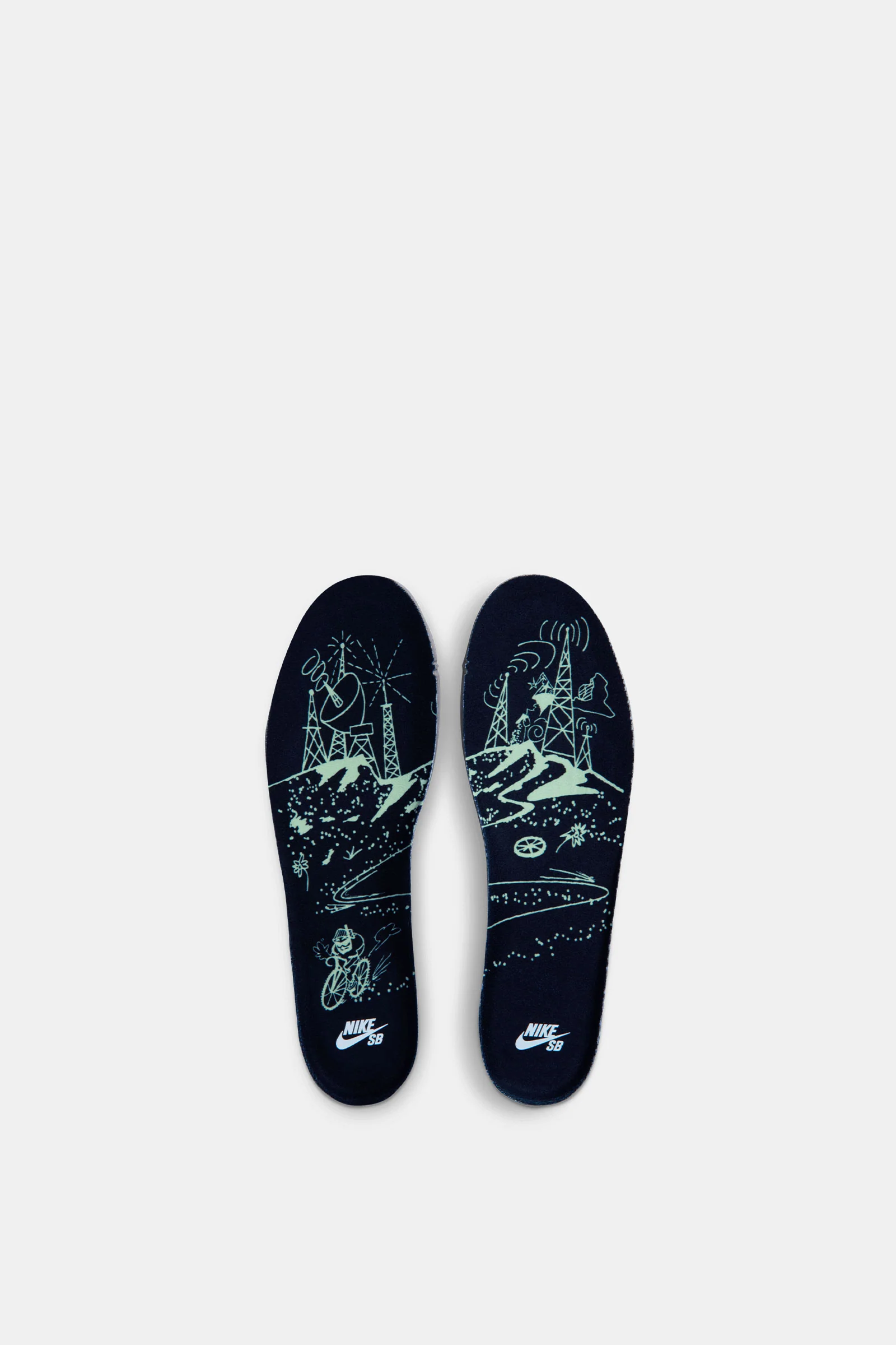 Nike SB Dunk Low "Verdugo Mountain" - Image 8