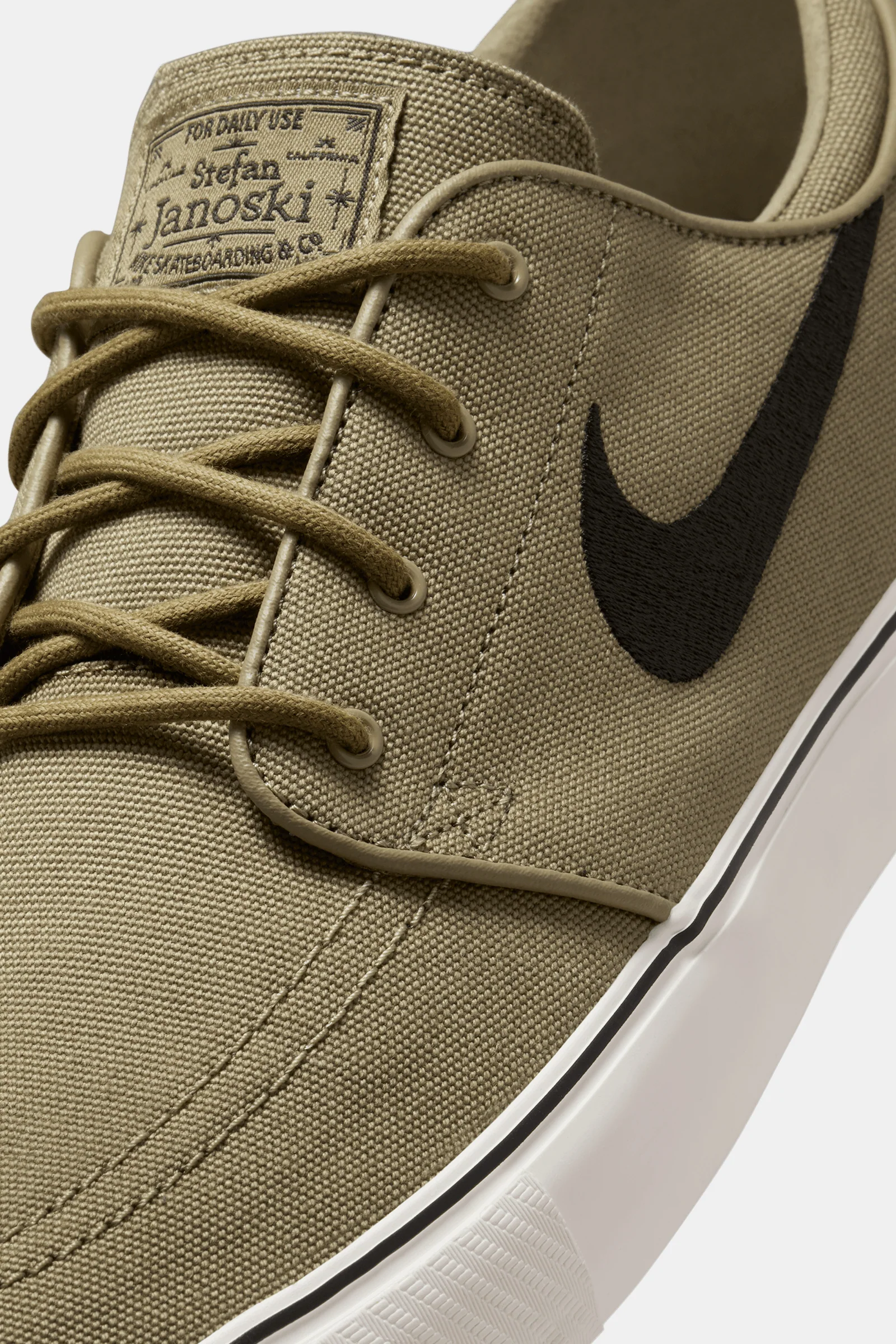 Nike SB Zoom Janoski OG+ Canvas - Image 6