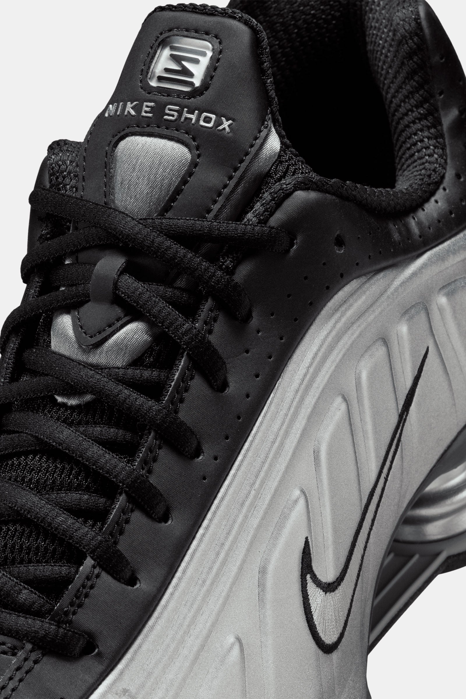 Nike Shox R4 - Image 6