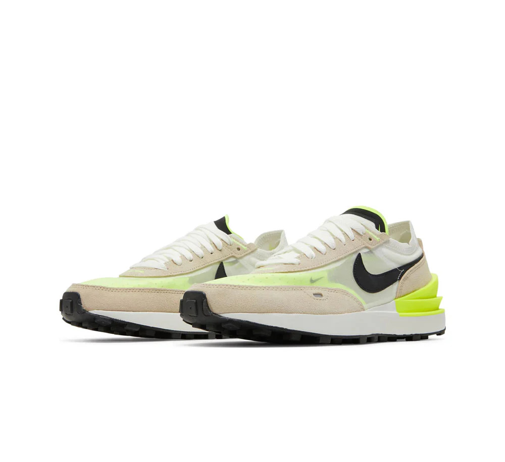 WOMEN'S NIKE WAFFLE ONE - Image 2