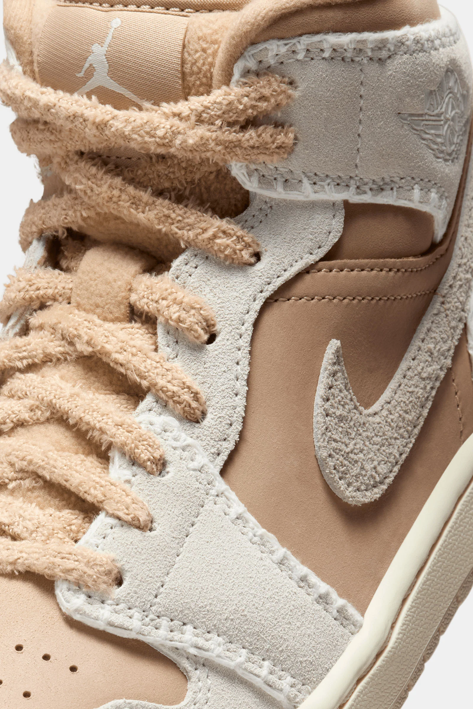 Women's Air Jordan 1 Mid SE - Image 5